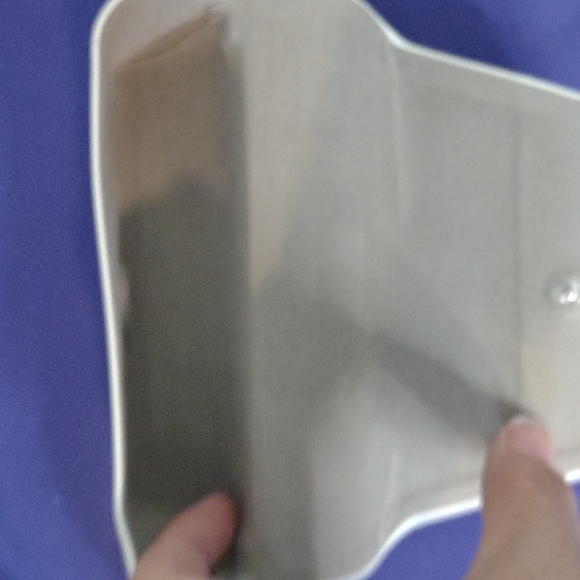 Michael Kors sunglass case only* - Picture 3 of 3